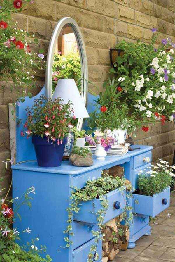 Old Blue Flower dresser #flowerpot #planter #gardens #gardenideas #gardeningtips #decorhomeideas