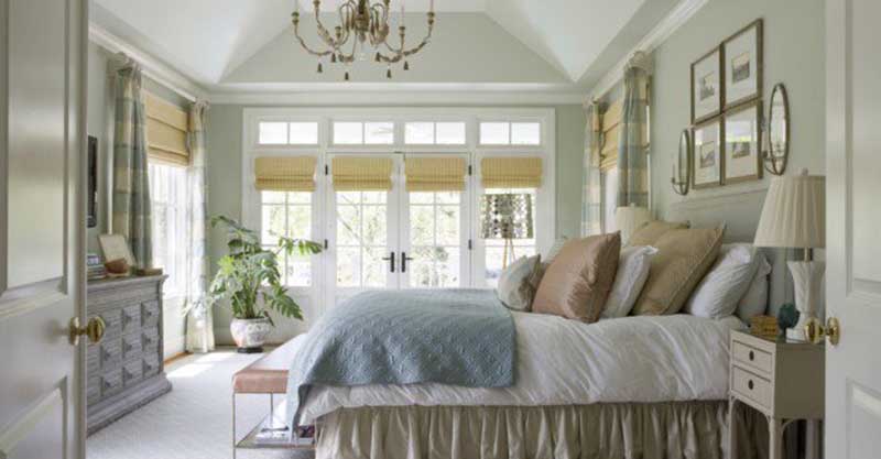 Traditional bedroom in neutral pastel colors #bedroom #homedecor #decoratingideas #furniture #decorhomeideas