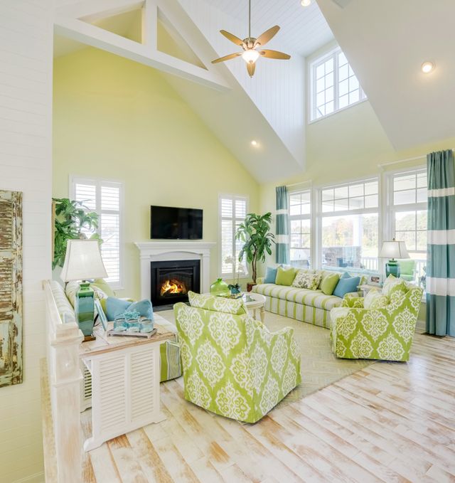 Living room in lime green and yellow #livingroom