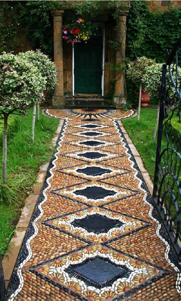 Amazing mosaic pebbles pathway #garden #diy #gardenideas #pathway #alley #gardening #landscaping #outdoordesign #backyard #decorhomeideas