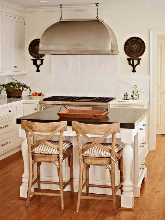 Rustic styled kitchen #kitchen #furniture #interiordesign #kitchenisland #seating #homedecor #decorhomeideas 