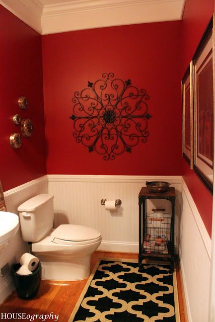 Red bathroom with gorgeous wall decoration #redbathroom #bathroom #bathroomdesign #bathroomideas #bathroomreno #bathroomremodel #decorhomeideas