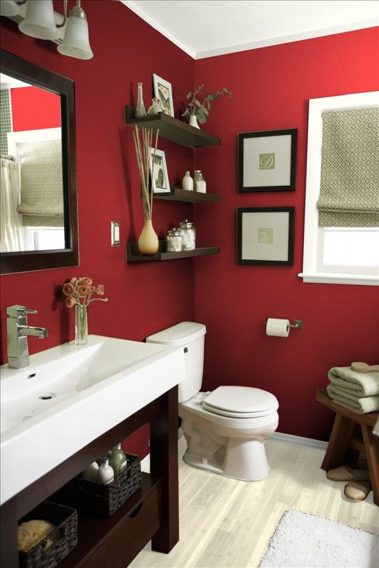 Small red bathroom with decorations #redbathroom #bathroom #bathroomdesign #bathroomideas #bathroomreno #bathroomremodel #decorhomeideas