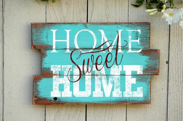 Diy pallet sign idea #diy #pallets #furniture #makeover #repurpose #woodenpallet #homedecor #decoratingideas #decorhomeideas 