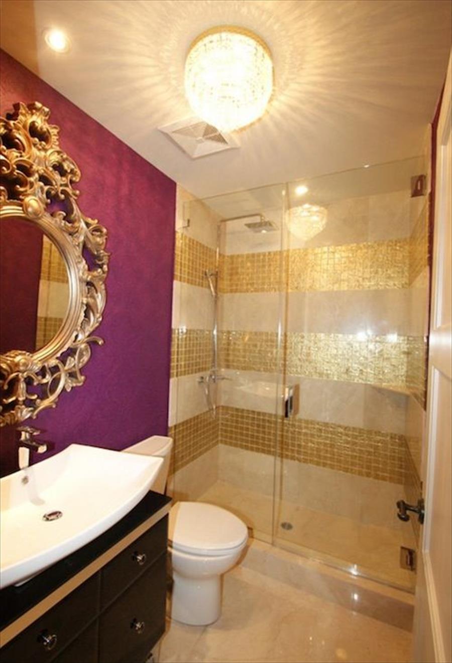 Gold and purple bathroom design idea #bathroom #bathroomdesign #bathroomideas #bathroomreno #bathroomremodel #decorhomeideas