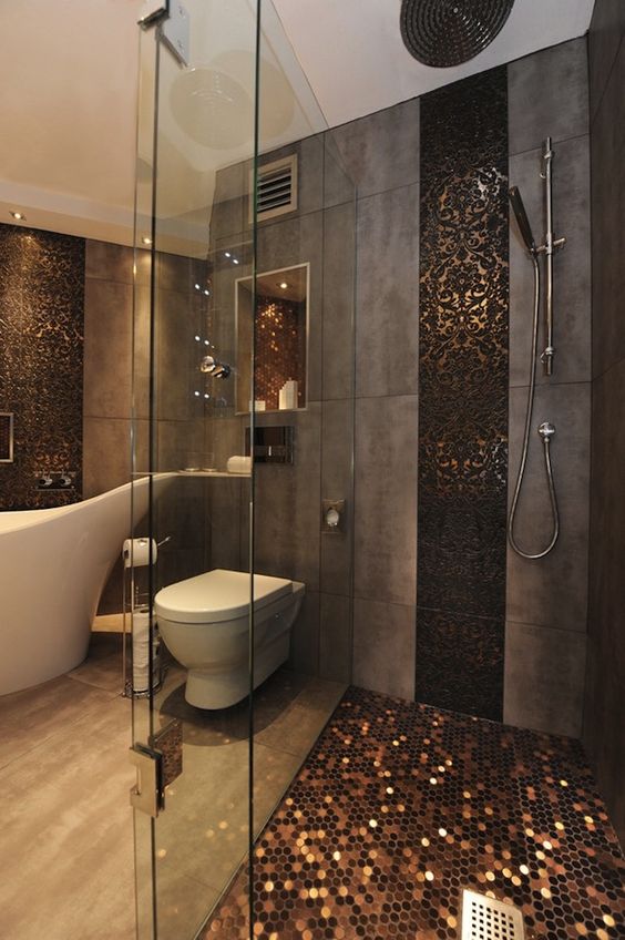Penny shower floor bathroom #bathroom #bathroomdesign #bathroomideas #bathroomreno #bathroomremodel #decorhomeideas