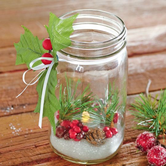 Christmas jar candle decor idea #xmas #x-mas #christmas #christmasdecor #christmasjars #jars #decoration #christmasdecorations #decoratingideas #festive #decorhomeideas