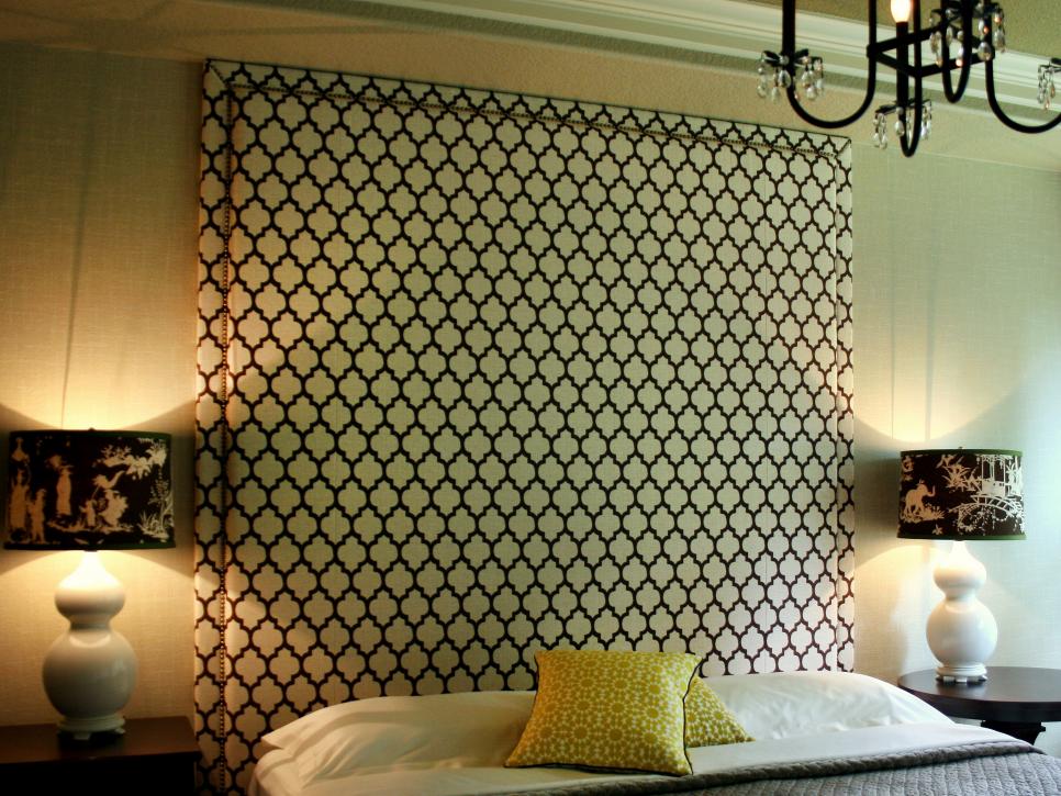 Full height headboard idea #headboard #bedroom #homedecor #decoratingideas #decorhomeideas