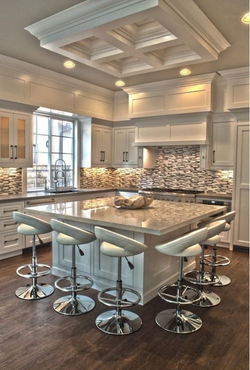 Gorgeous wooden floor kitchen idea #kitchen #kitchendesign #floor #wooden #decoratingideas #homedecor #interiordecorating #decorhomeideas 
