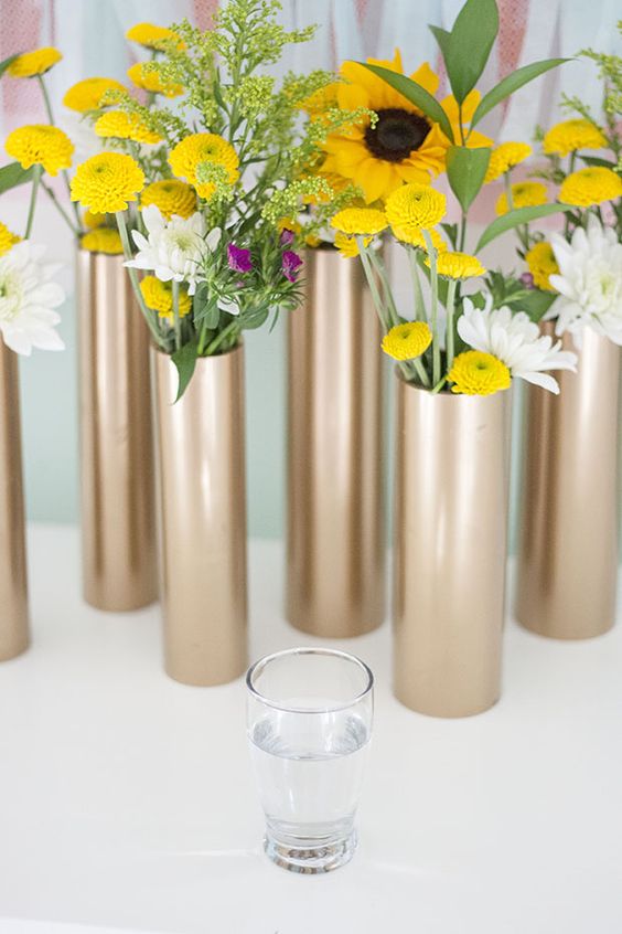 Pvc pipe gold vase idea #diy #pvcpipes #homedecor #decoratingideas #pvc #decorhomeideas