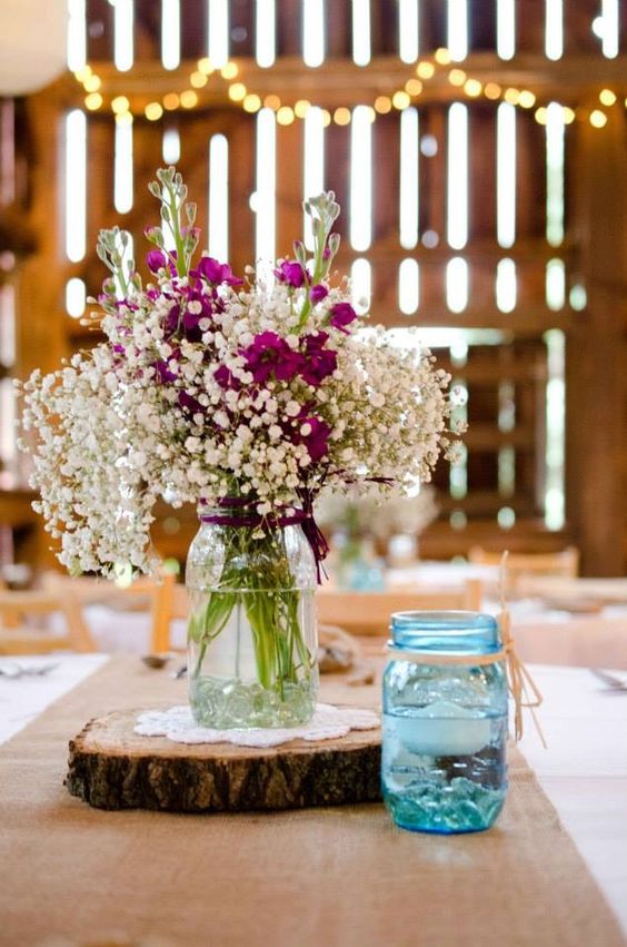 Rustic wedding jar decor idea #jars #diy #homedecor #wedding #decoratingideas #garden #outdoor #decorhomeideas 