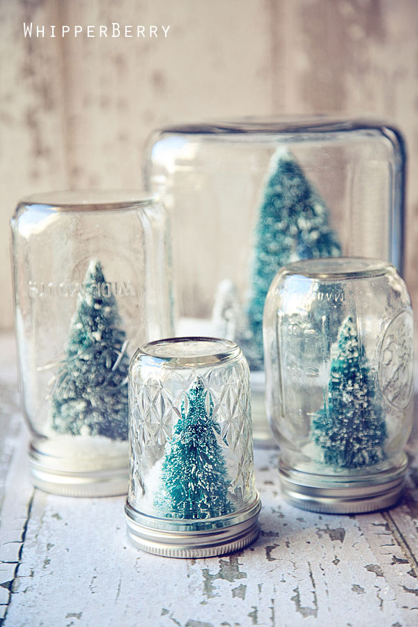 Snowglobe christmas jars idea #xmas #x-mas #christmas #christmasdecor #christmasjars #jars #decoration #christmasdecorations #decoratingideas #festive #decorhomeideas