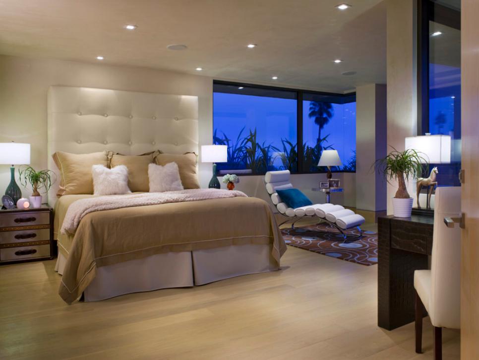 White leather headboard idea #headboard #bedroom #homedecor #decoratingideas #decorhomeideas