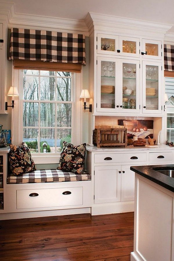 Wood floor white country kitchen idea #kitchen #kitchendesign #floor #wooden #decoratingideas #homedecor #interiordecorating #decorhomeideas 