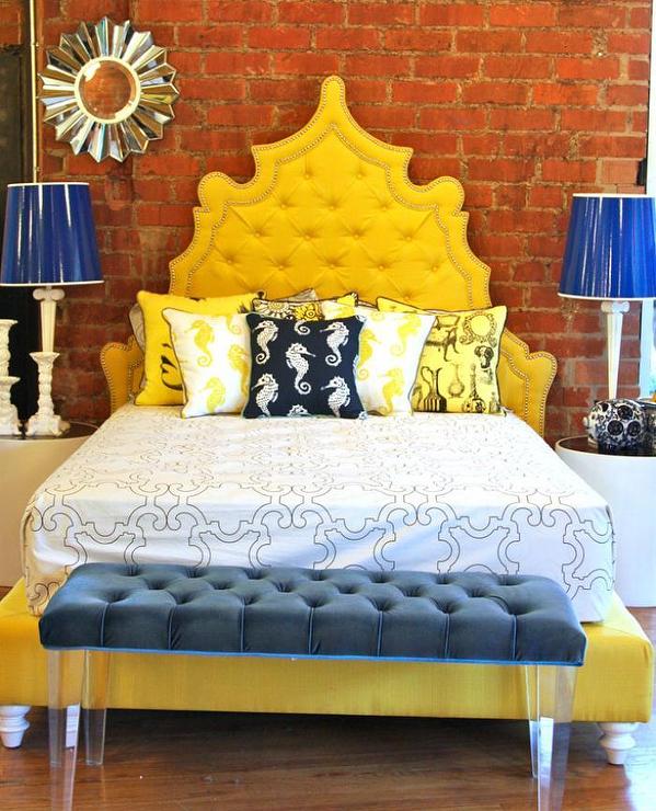 Yellow headboard design idea #headboard #bedroom #homedecor #decoratingideas #decorhomeideas