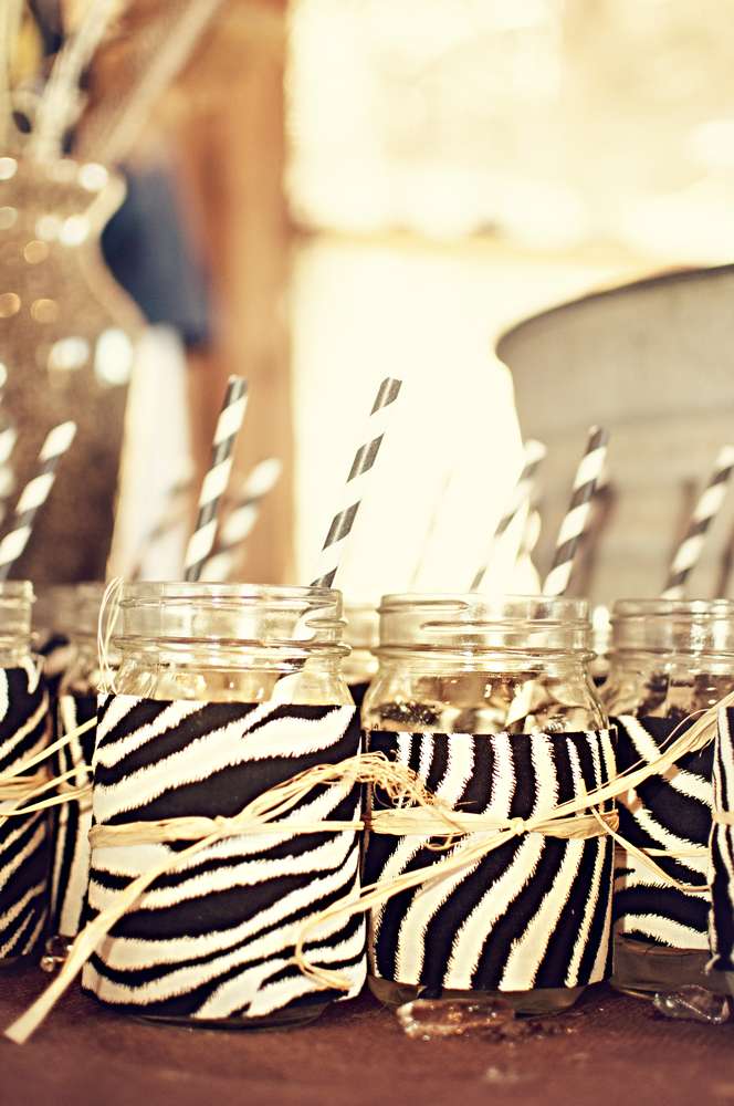 Zebra print paper mason jar idea #jars #masonjars #recycledjars #decoratingideas #homedecor #decorating #diy #home #paperdecor #decorhomeideas