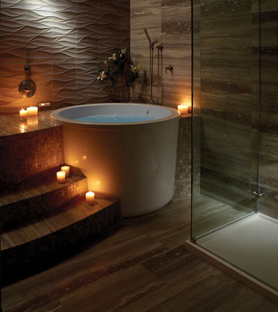 make small deep soaking tab spa style bathroom idea #spadecor #bathroom #homespa #spahome #relaxhome #spa #homedecor #decoratingideas #spadesign #decorhomeideas