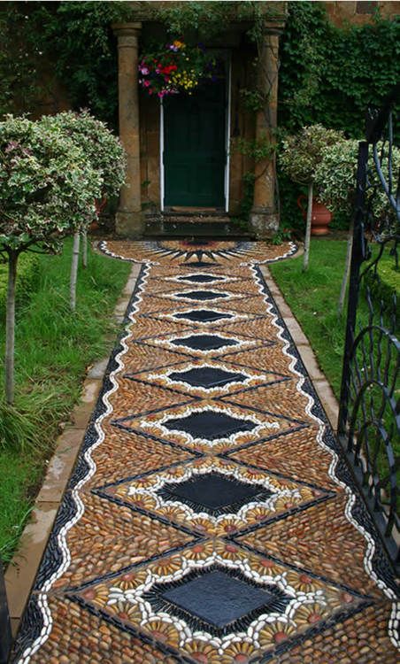 Amazing stone carpet garden decoration idea #gardenideas #gardeningtips #landscaping #decorhomeideas #pathway