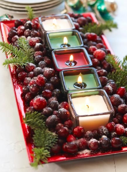 Beautiful centerpiece table christmas decoration idea #xmas #x-mas #christmas #christmasdecor #decoration #decoratingideas #festive #decorhomeideas