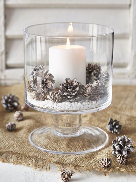 Stylish glass christmas candle decoration idea #xmas #x-mas #christmas #christmasdecor #decoration #decoratingideas #festive #decorhomeideas