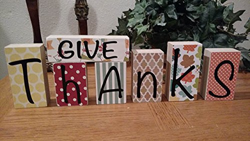 "Give Thanks" letters #thanksgiving #falldecor #falldecorideas #festive #homedecor #decoratingideas #pumpkin #fall #decorhomeideas 