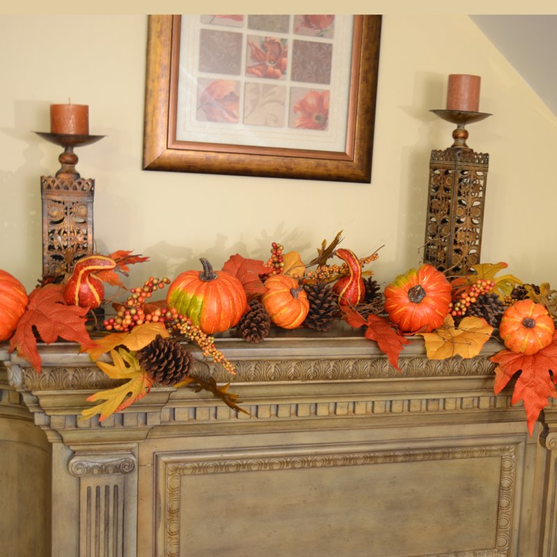 Thanksgiving decor with Pumpkin, Berry, Leaf, Garland #thanksgiving #falldecor #falldecorideas #festive #homedecor #decoratingideas #pumpkin #fall #decorhomeideas 