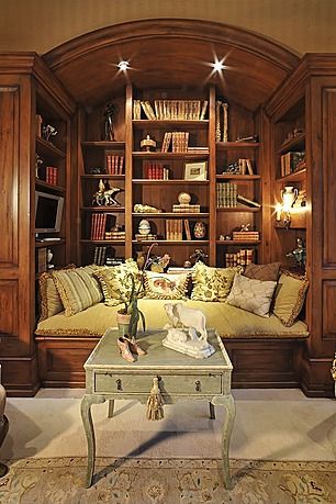 Coziest reading nook with bookshelf full of books, nice place to relax and read #readingnook #nook #readingcorner #decoratingideas #homedecor #cozynook #decorhomeideas