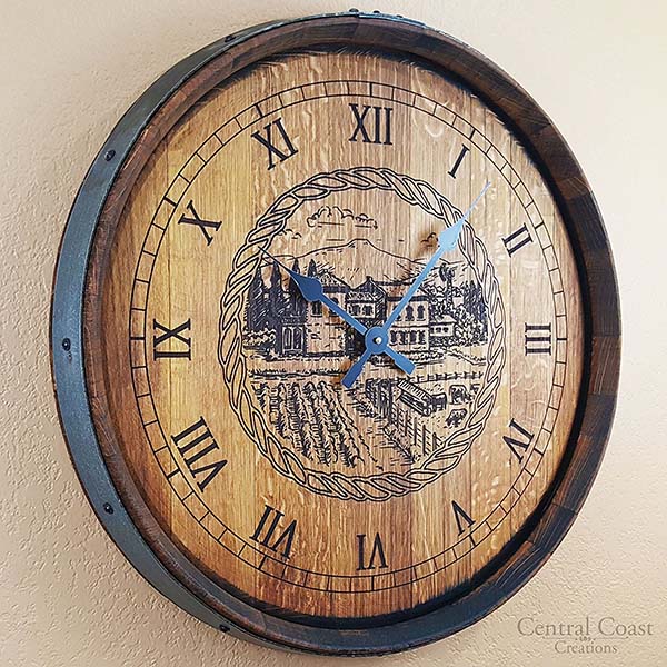 Wine barrel clock #winebarrel #repurposed #diy #barrel #decoratingideas #homedecor #decorhomeideas #clock