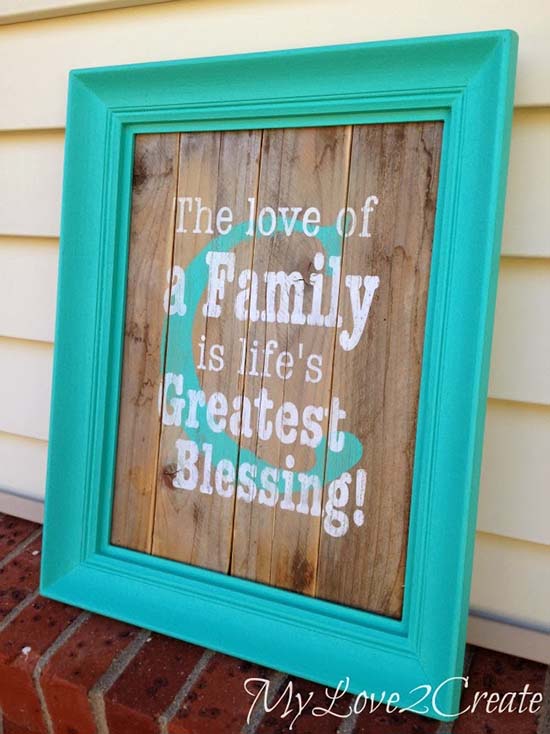 DIY Monogram picture frame with family quote #diyproject #diy #makeover #decor #decoration #pictures #frames #vintage #decorhomeideas