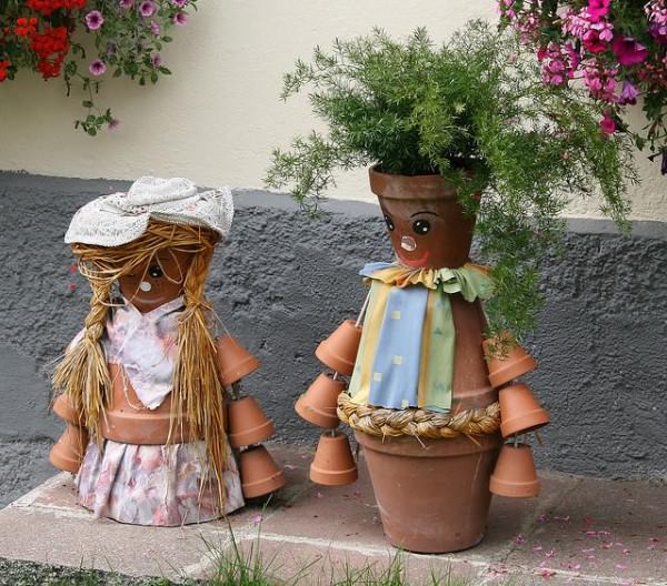 Garden Terracotta People #diy #gardens #recycled #gardening #gardenideas #gardeningtips #decorhomeideas