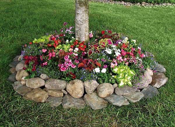 Tree Base Flower Bed with Rocks #flowerbed #gardens #decorhomeideas