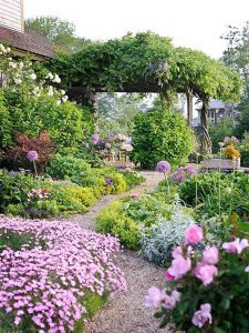 30 Best Flower Bed Ideas (Decorations and Designs) for 2024 | Decor ...