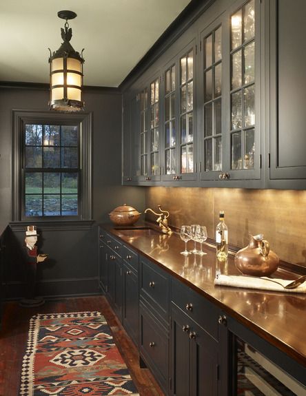 Classic dark gray kitchen cabinets #kitchen #graycabinets #graypaint #graykitchencabinets #homedecor #decoratingideas #decorhomeideas