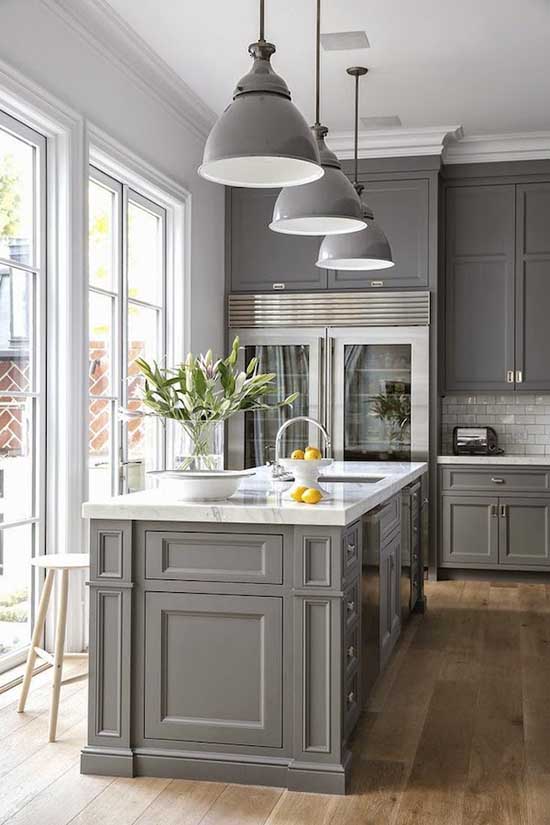 Gray Kitchen Cabinets With Island #kitchen #graycabinets #graypaint #graykitchencabinets #homedecor #decoratingideas #decorhomeideas