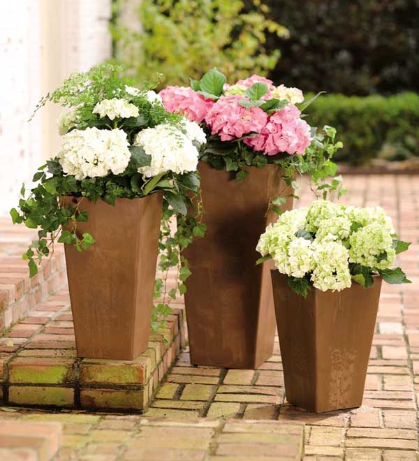 Sussex Self Watering Resin Pot Planter #flowerpot #planter #gardens #gardenideas #gardeningtips #decorhomeideas