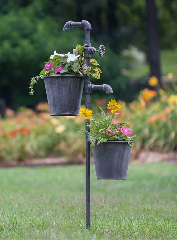 Creative flower pot idea #flowerpot #planter #gardens #gardenideas #gardeningtips #decorhomeideas