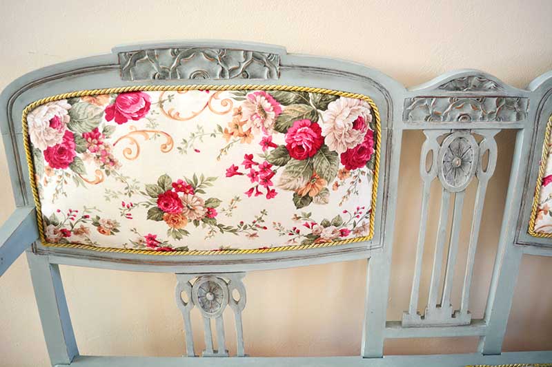 DIY old sofa renovate. #makeover #diy #sofa #furniture #sofaideas #old #decorhomeideas