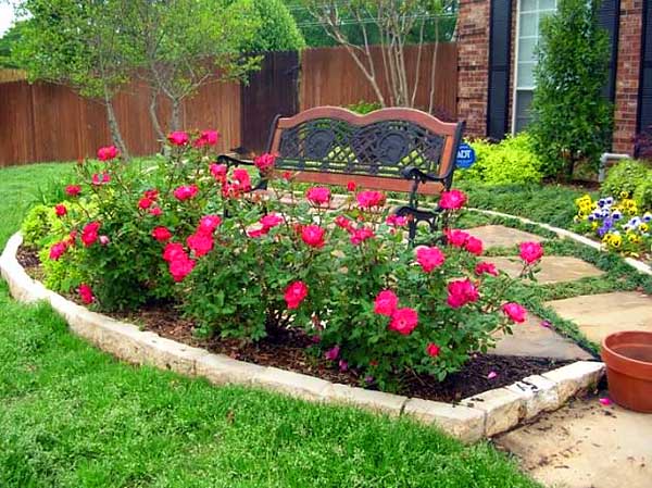 Small flowers garden with bench. #gardens #gardening #gardenideas #gardeningtips #decorhomeideas