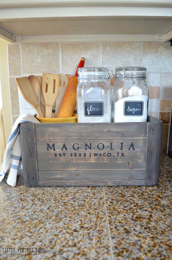 Wooden Crate Farmhouse Kitchen Decor #farmhouse #farmhousedecor #storage #organization #farmhousestorage #decorhomeideas