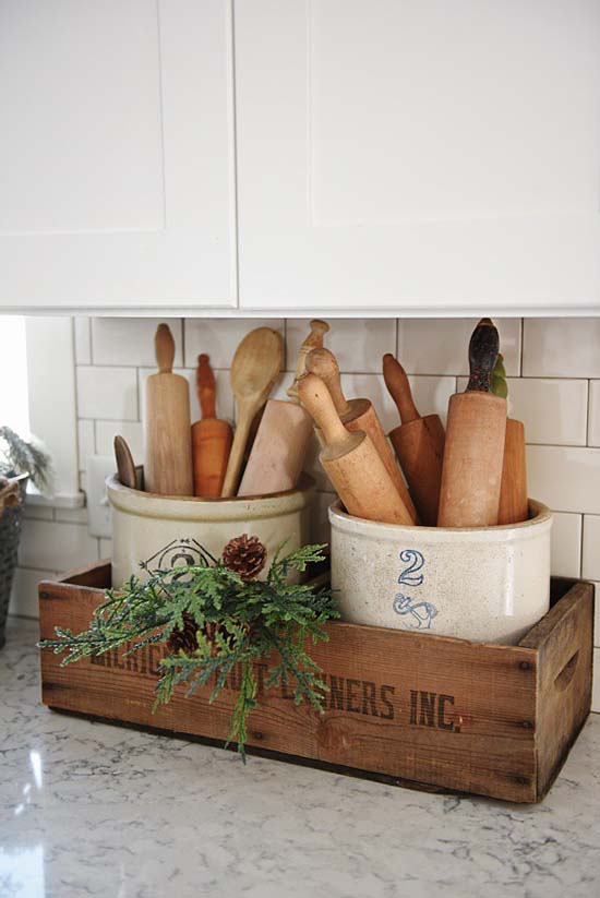 Farmhouse decoration storage idea countertop #farmhouse #farmhousedecor #storage #organization #farmhousestorage #decorhomeideas