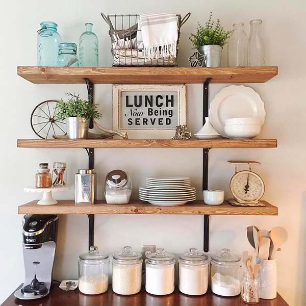 Farmhouse wooden kitchen shelves #farmhouse #farmhousedecor #storage #organization #farmhousestorage #shelves #decorhomeideas