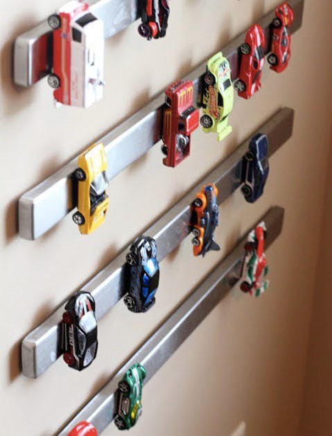 DIY Magnetic toy rack organizer #toystorage #organizer #magneticorganizer #decorhomeideas