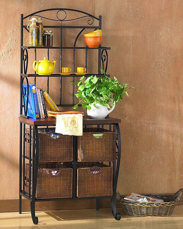 Wrought iron rack #farmhouse #rack #farmhousedecor #furniture #storage #organization #farmhousestorage #decorhomeideas