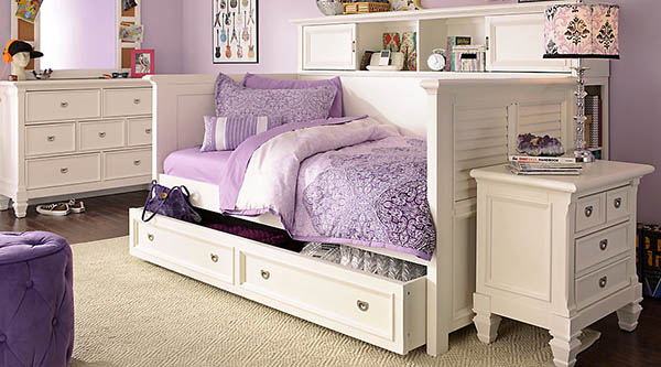 Cute purple teenage girl bedroom #purplebedroom #teenbedroom #girlbedroom #bedroom #homedecor #decorhomeideas