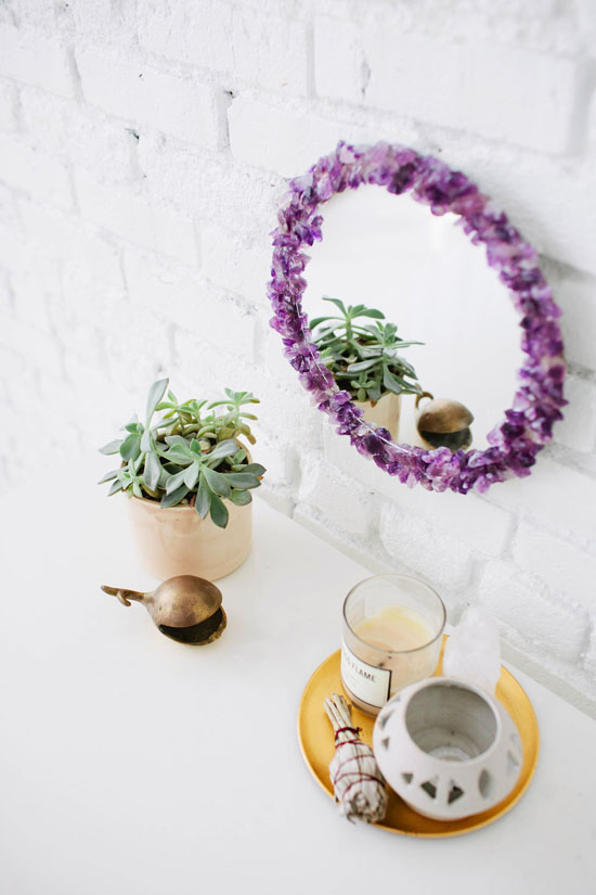 Gem amethyst DIY mirror ideas #diy #mirror #diymirror #cheapmirror #decorhomeideas