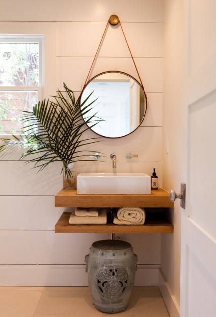 Open concept small bathroom vanity idea #vanity #bathroomvanity #vanityideas #bathroom #bathroomideas #storage #organization #decorhomeideas