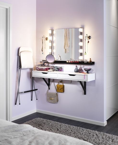 Tiny bedroom vanity ideas #vanity #bedroom #vanitybedroom #makeupvanity #homedecor #decorhomeiedeas