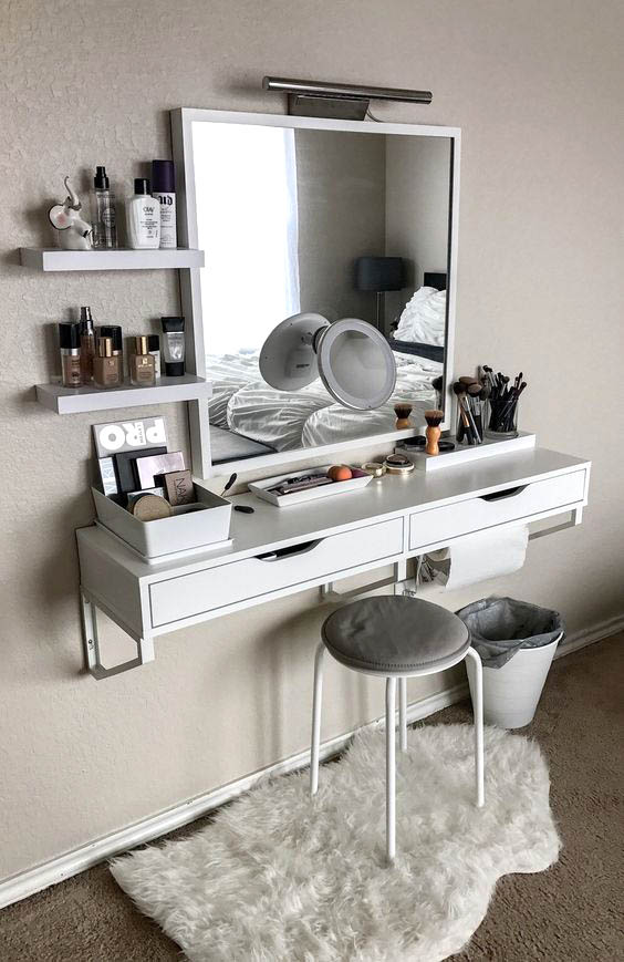 Best Vanity Ideas for small bedrooms #vanity #bedroom #vanitybedroom #makeupvanity #homedecor #decorhomeiedeas