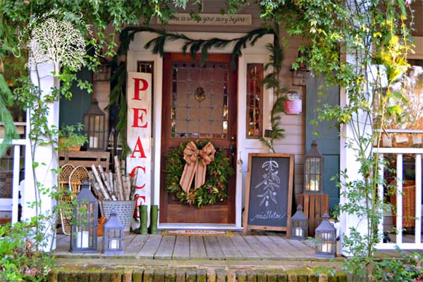 Christmas Front Porch Cottage Decor #Christmasdecoration #Christmas #frontporch #porch #decoration #decorhomeideas