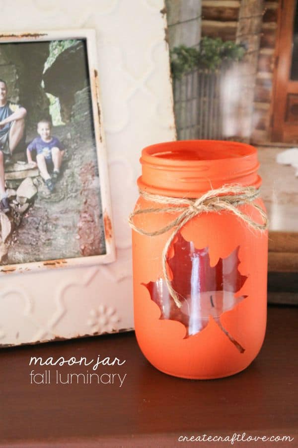 DIY Mason Jar Fall Luminary #falldecor #masonjar #decorhomeideas